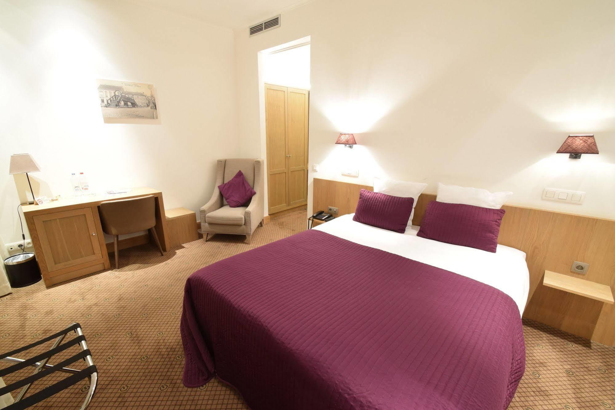 Hotel Geeraard Geraardsbergen Esterno foto