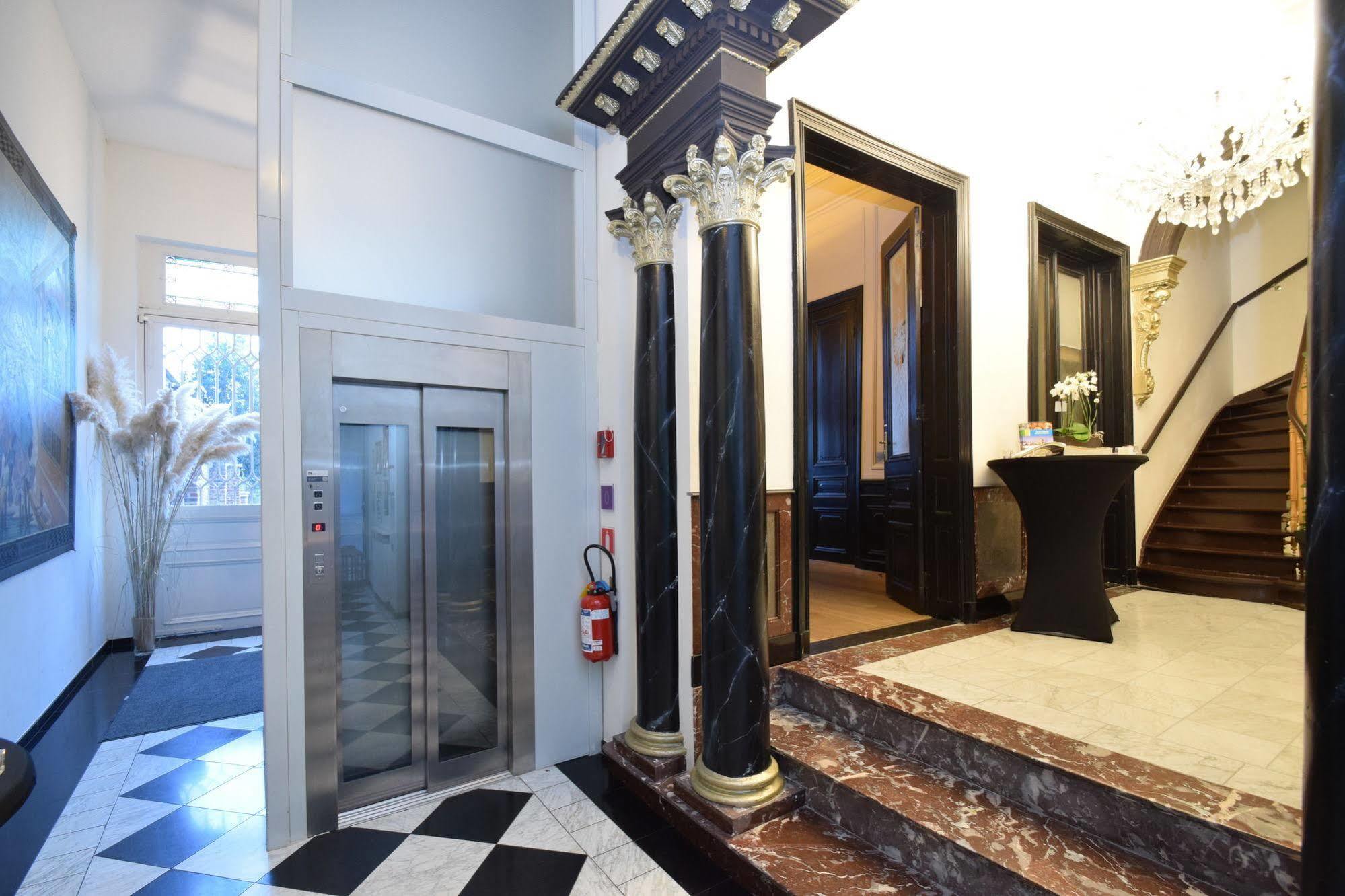 Hotel Geeraard Geraardsbergen Esterno foto